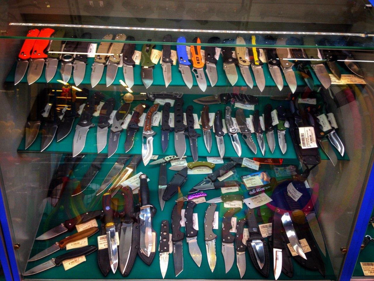 Большой выбор ножей в магазине Sporty на Глаголева в Калуге
