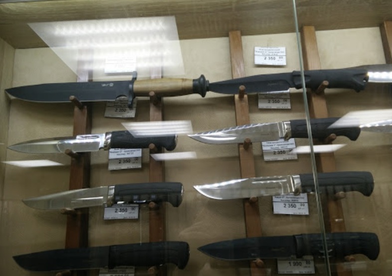 Ножи в магазине "Рыболов & Охотник" на Победы в Липецке