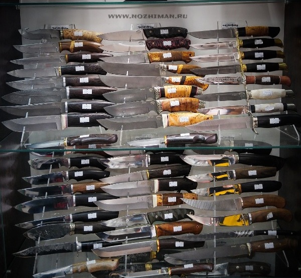 Ножи с фиксированным клинком в магазине "Ножиман" на Маршала Казакова в Санкт-Петербурге