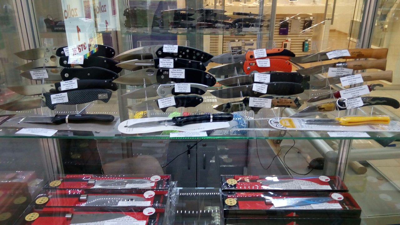 Ассортимент магазина ножей "Резак" на Гагарина в Саранске