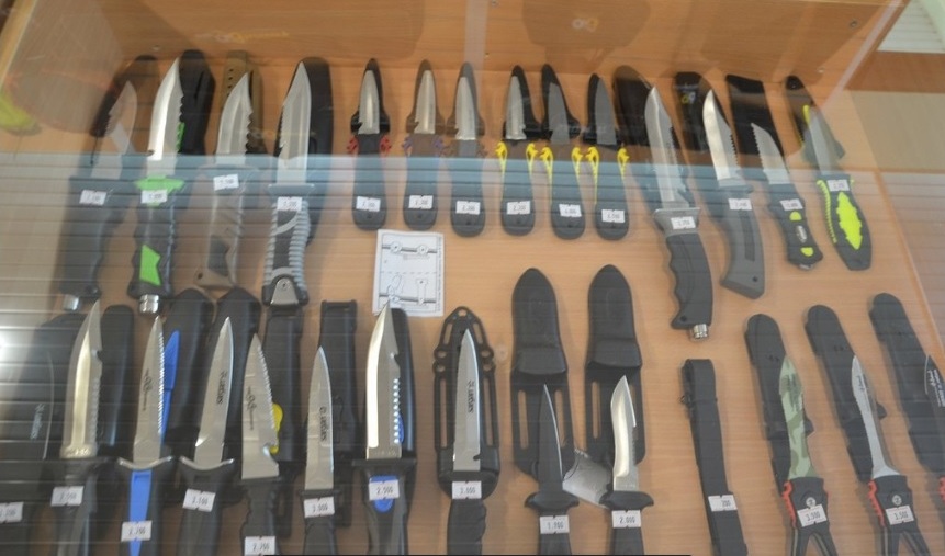 Ножи в магазине Diskus на Пожарова в Севастополе