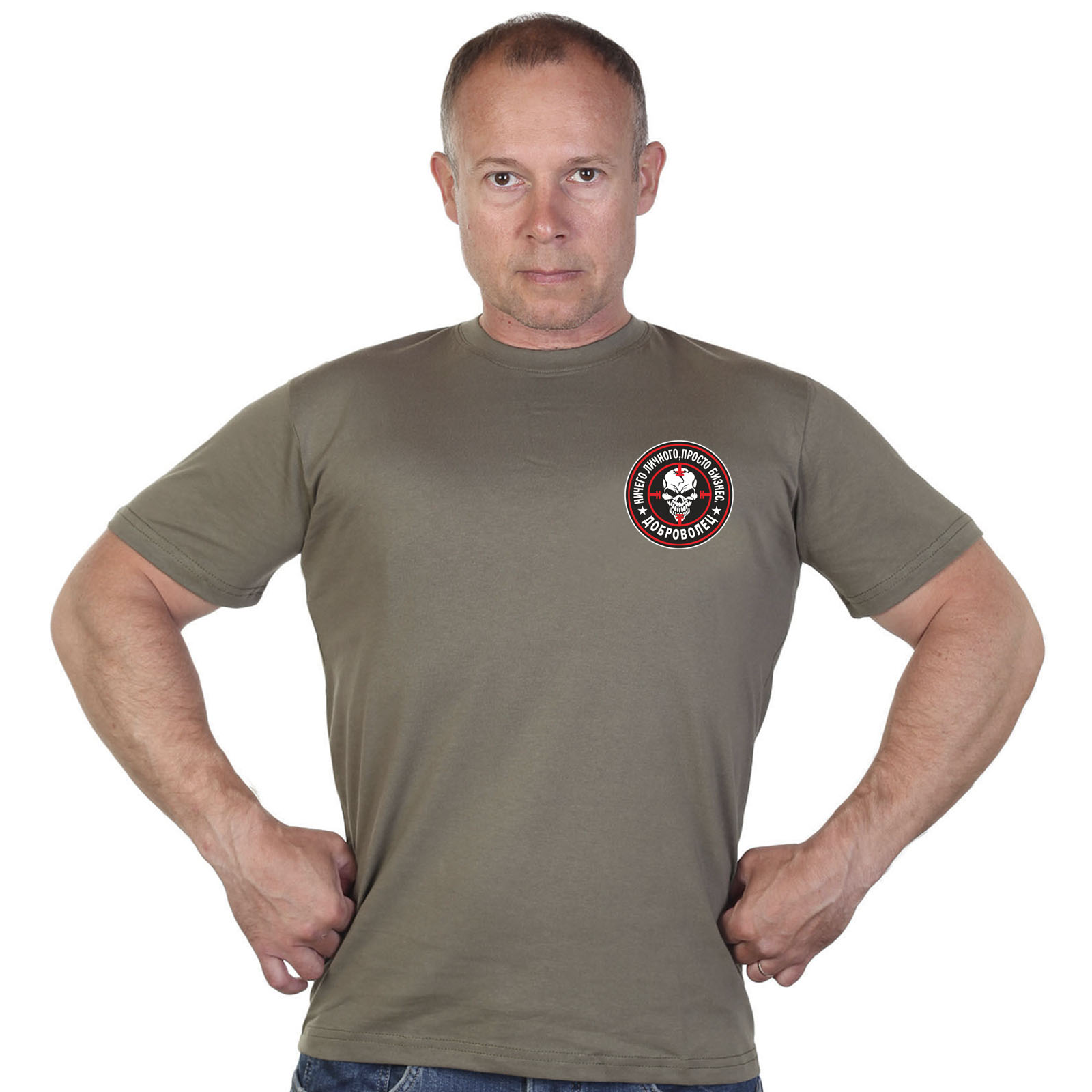 Купить мужскую оливковую футболку с термоаппликацией Доброволец с доставкой