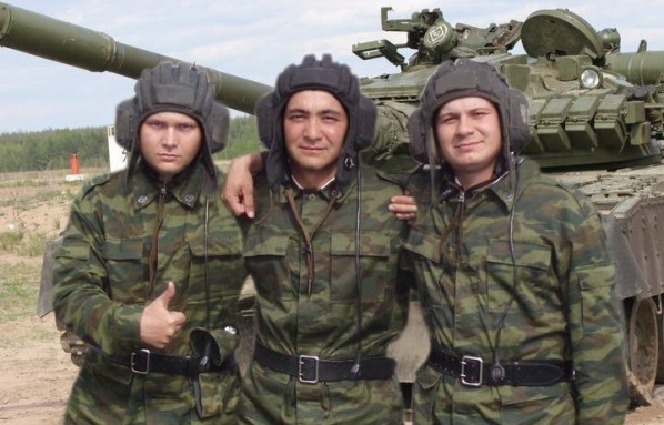 Простые российские танкисты на танкодроме