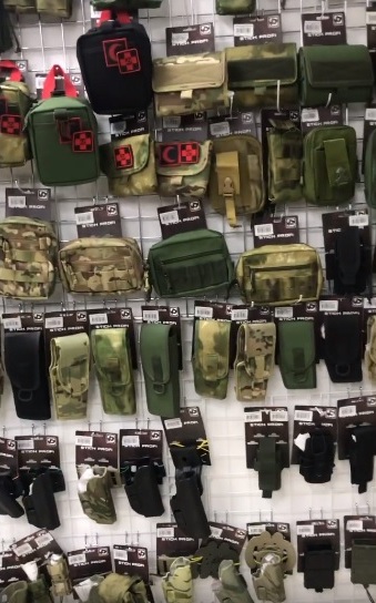 Снаряжение в армейском магазине "Тактика 05" в Каспийске