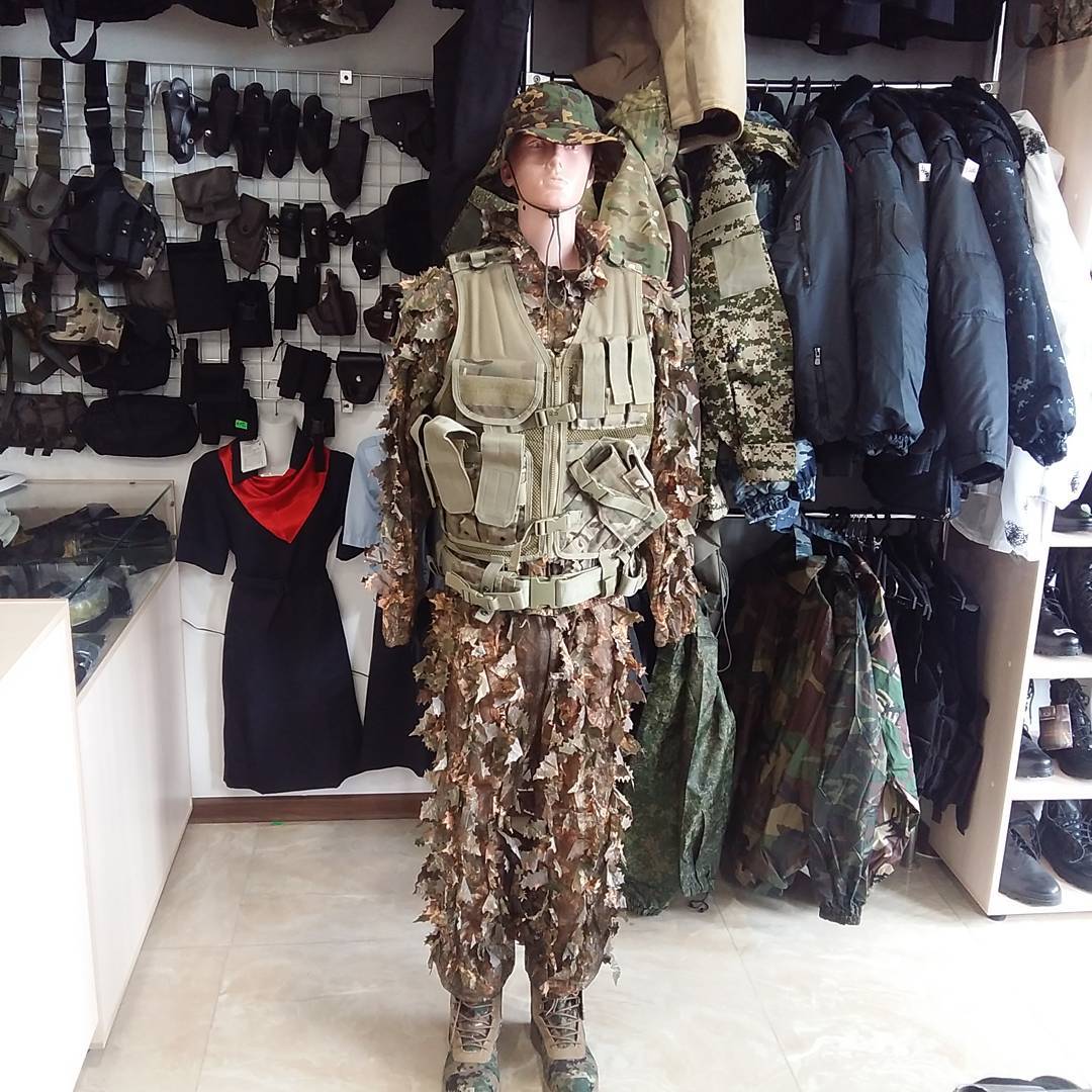 Ассортимент армейского магазина "Комуфляж" в Каспийске