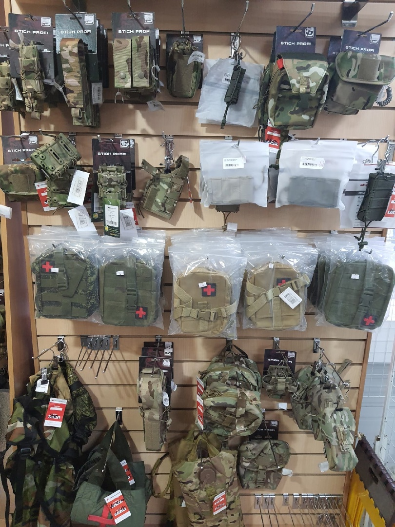 Ассортимент товаров военторга "Армейский магазин" в Кубинке