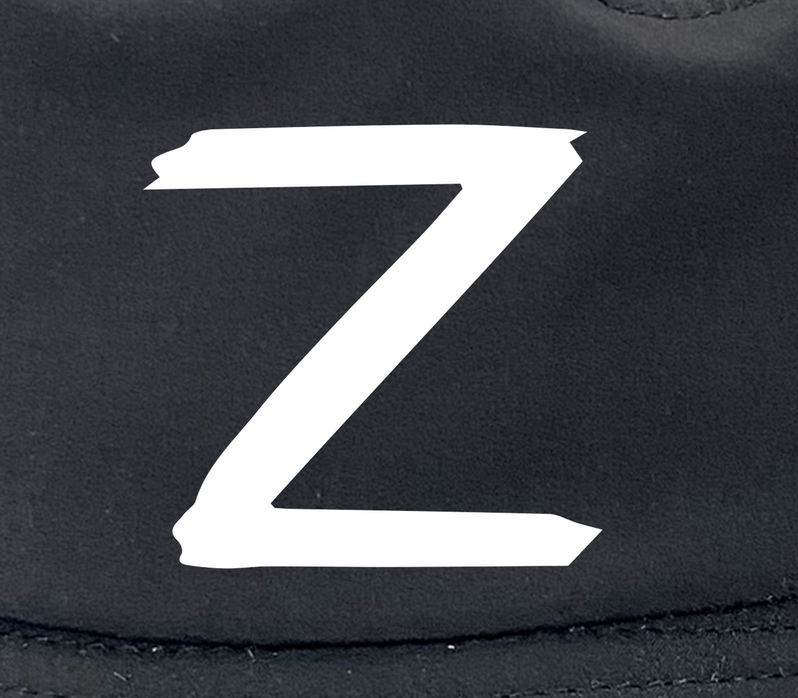 Черная панама со знаком Z