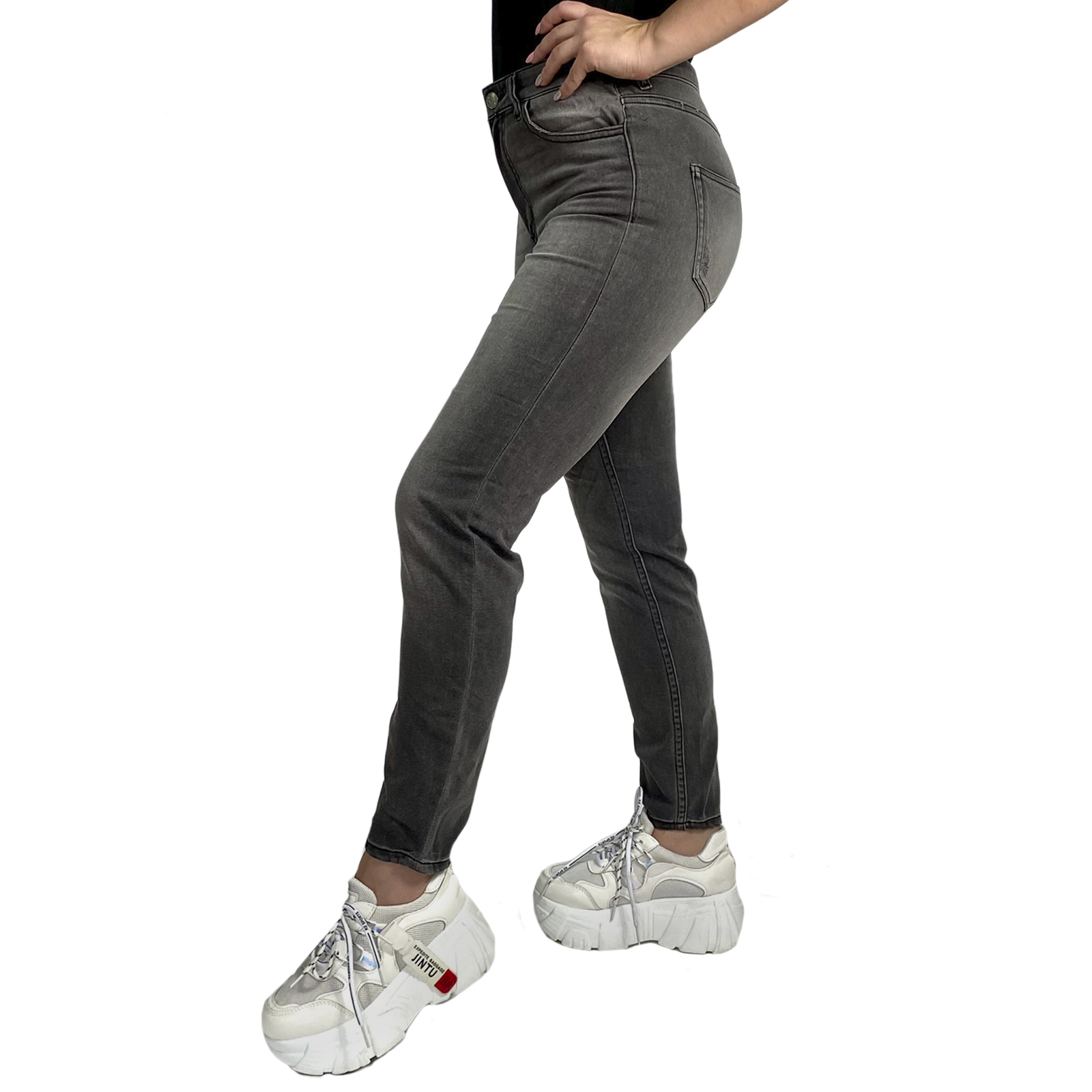 Заказать в интернет магазине женские джинсы