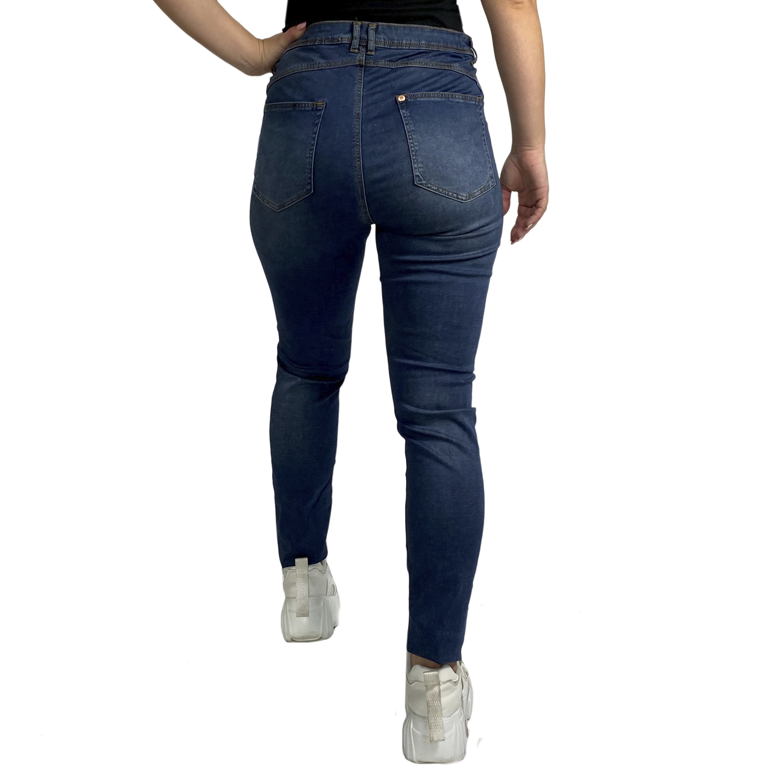 Модные женские джинсы из брендовых коллекций – все размеры
