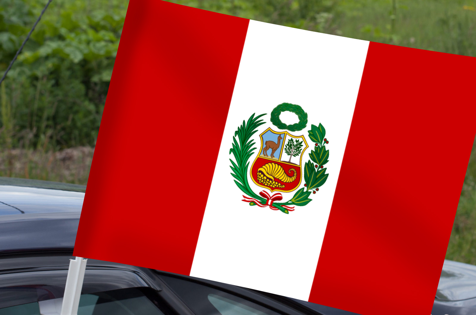 Недорого купить флаг Перу с кронштейном на машину