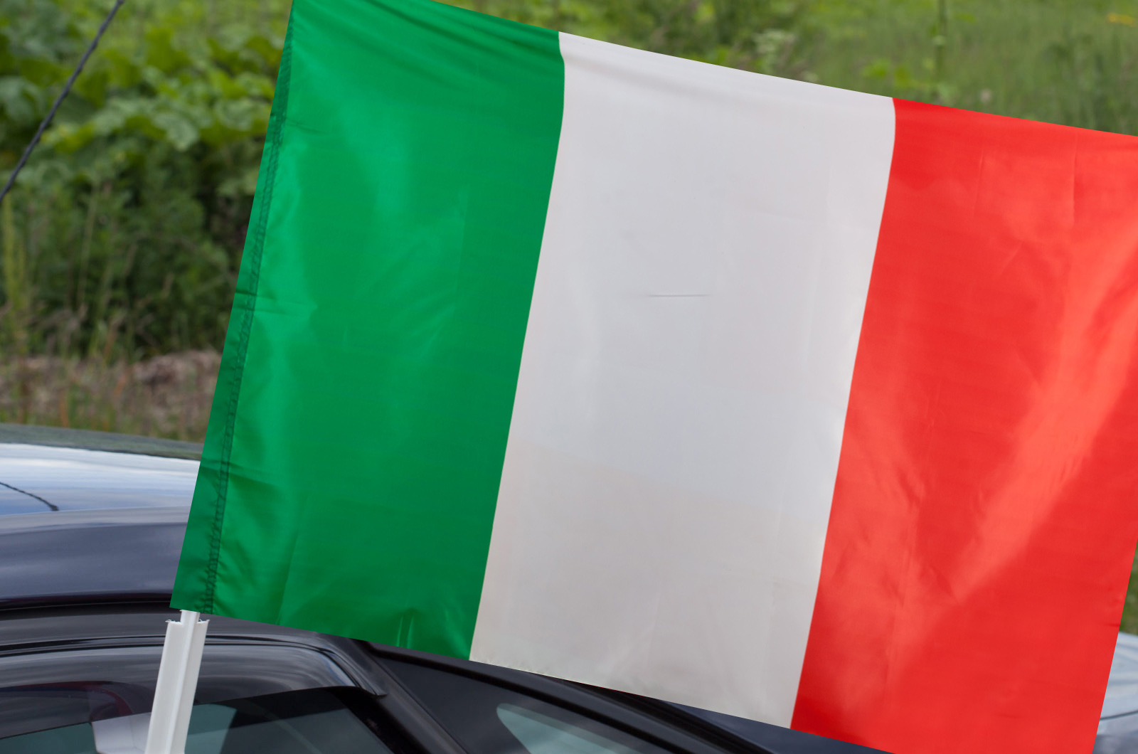 Купить Итальянский флаг на машину по лучшей цене