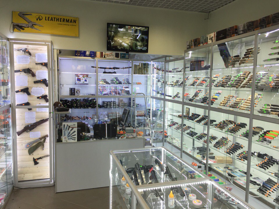 Огромный ассортимент ножей в магазинах сети "Клинок" в Ярославле