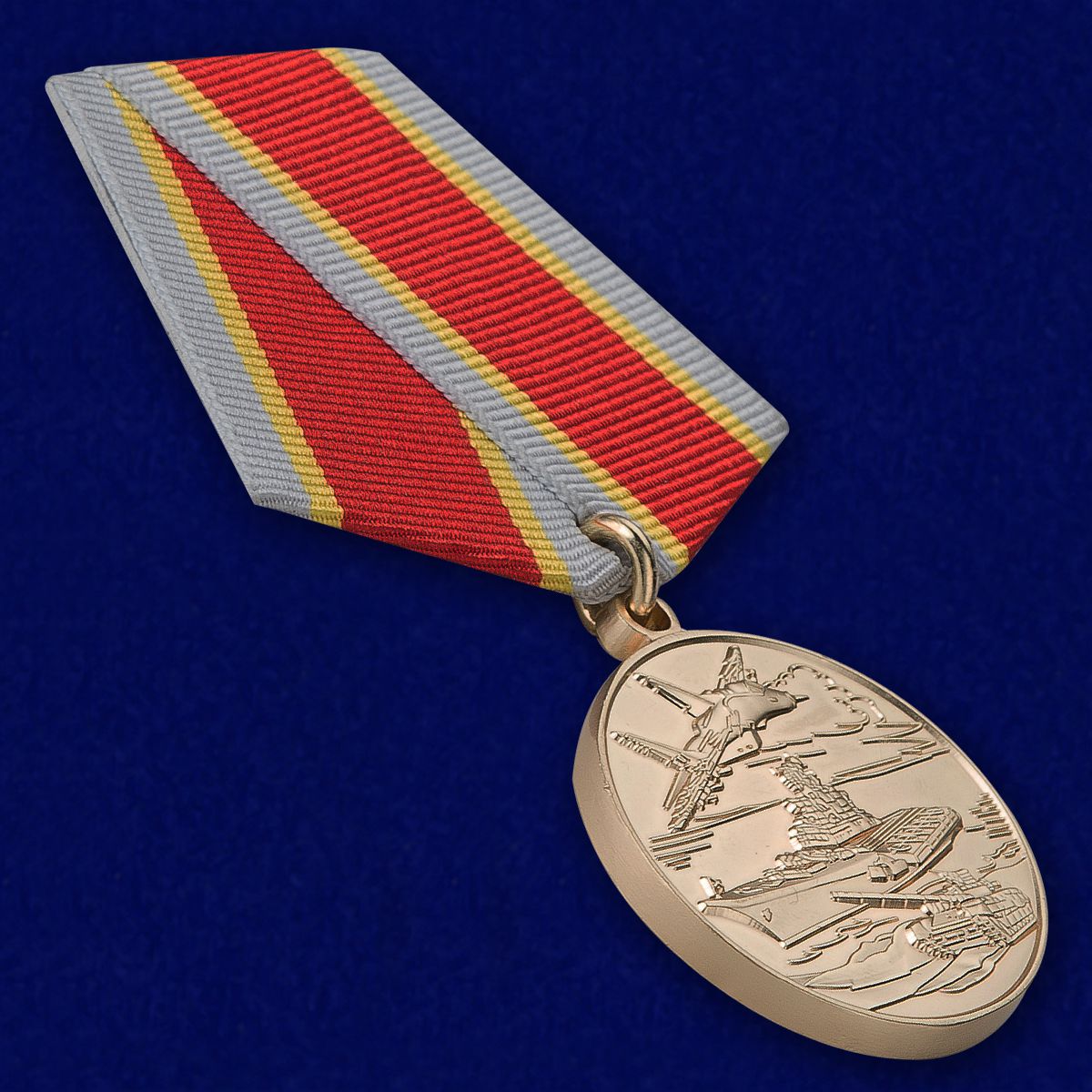 Общественная медаль России "Защитнику Отечества" в наградном футляре от Военпро