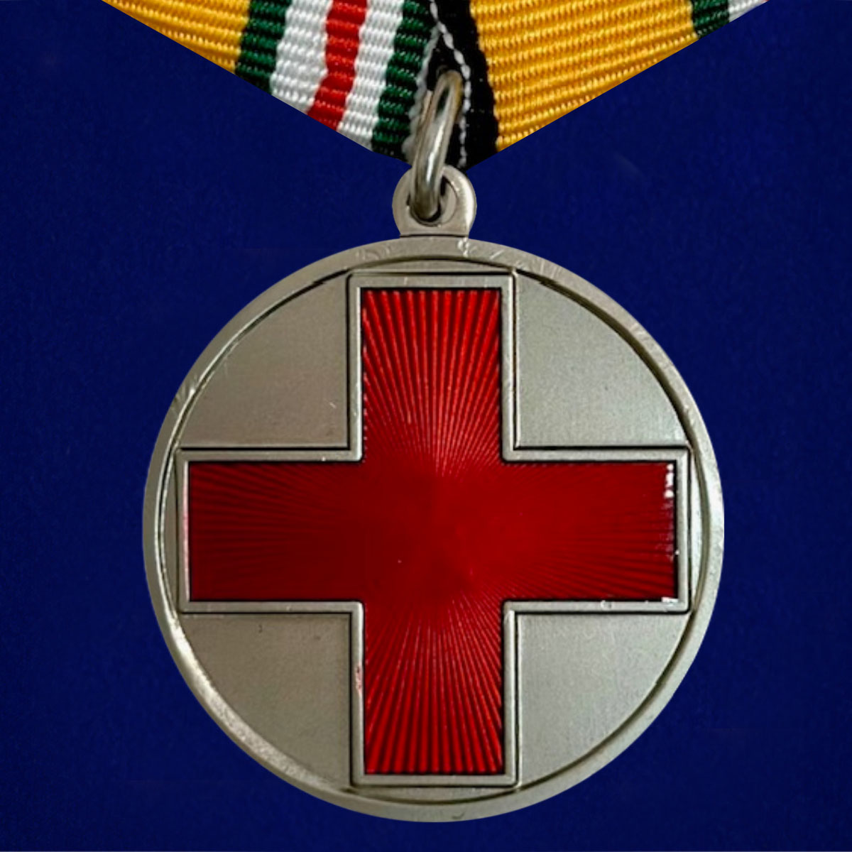 Купить медаль За помощь в бою МО РФ на подставке выгодно