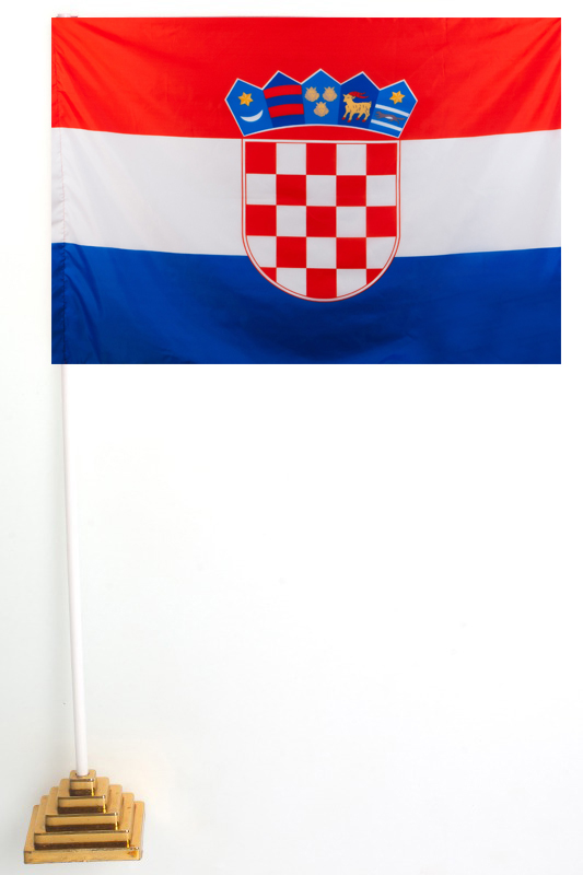 Купить настольный флаг Хорватии в качестве сувенира 