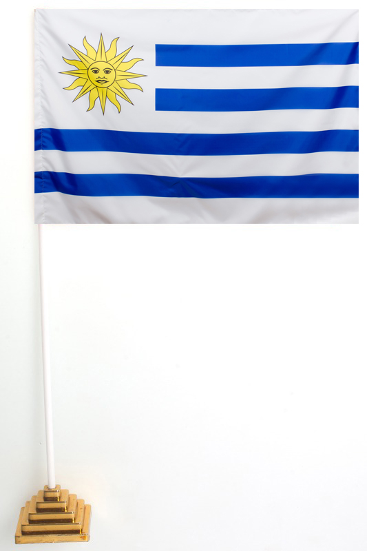 Настольный флаг Уругвая купить в качестве сувенира