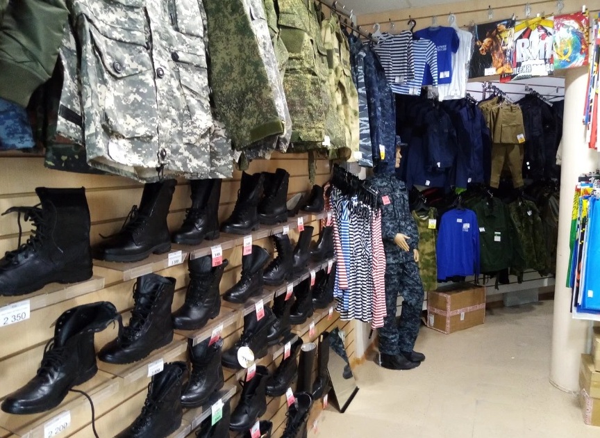 Ассортимент товаров Армейского магазина на Московской в Саратове