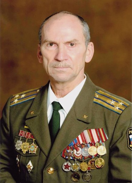 Полковник Л.В. Хабаров - в апреле 1982 г. командир батальона 56 ОДШБр