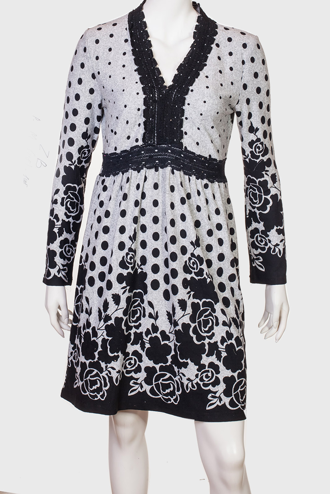 Романтичное черно-белое платье-туника от бренда ZB